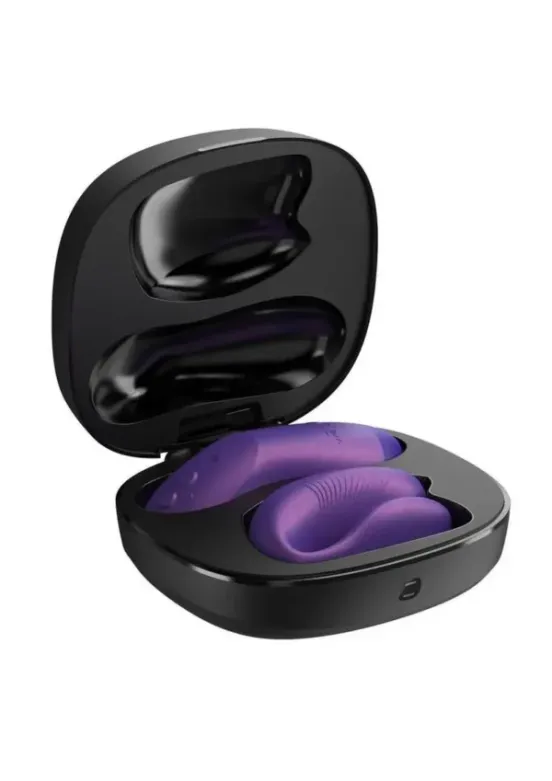 We-Vibe Chorus Rechargeable Silicone Couples Vibrator with Remote Control - Cosmic Purple v4